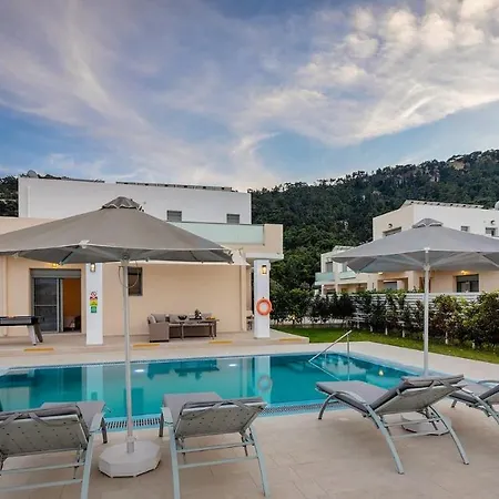 Paleos Hillside Villa