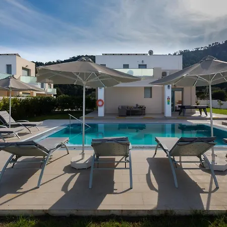 Paleos Hillside Villa