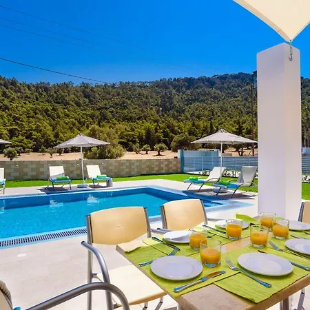 Paleos Hillside Villa Lalyssos